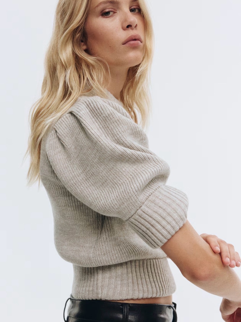 H&M Light Gray Ribbed Scoop Neck Sweater